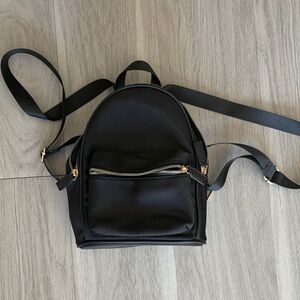 lululemon amazon dupe bag Lululemon Belt Bag -vs- Amazon Dupes | Compare, Up Close, #wimb | #lululemon  #amazon RaqReviews
